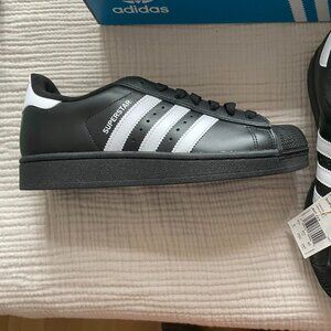 NWT & BOX Women's SUPERSTAR II W Black with white stripes